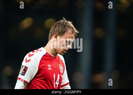 Kopenhagen, Dänemark. September 2021. Mikkel Damsgaard (14) aus Dänemark, gesehen während der UEFA-WM-Qualifikation zwischen Dänemark und Schottland im Park in Kopenhagen. (Foto: Gonzales Photo/Alamy Live News Stockfoto