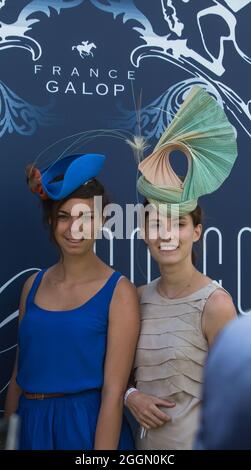 FRANKREICH. OISE (60) CHANTILLY HIPPODROME. PRIX DE DIANE, MODEDESIGN Stockfoto