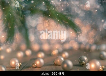 Weihnachtskugeln. Hintergrund mit Platz für Text oder Bild. Stockfoto