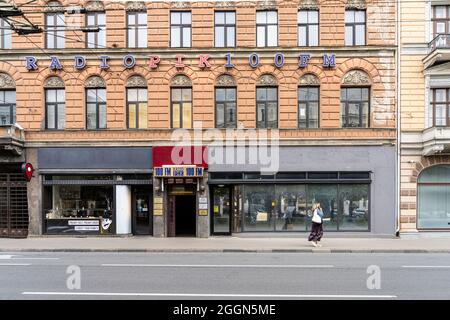 Riga, Lettland. August 2021. Radio PIK 100 FM sendete Hauptquartier in der Innenstadt Stockfoto