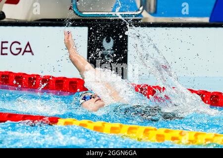 Tokio, Japan. September 2021. TOKIO, JAPAN - 2. SEPTEMBER: Lisa Kruger aus den Niederlanden startet im Rahmen der Paralympischen Spiele 2020 im Tokyo Aquatics Center am 2. September 2021 in Tokio (Foto: Ilse Schaffers/Orange Picles) NOCNSF Credit: Orange Pics BV/Alamy Live News Stockfoto