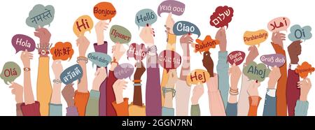Viele Arme, die von verschiedenen und multiethnischen Menschen mit Sprechblasen mit Text -hallo- in verschiedenen internationalen Sprachen angehoben werden. Diversity People.Talk Stock Vektor