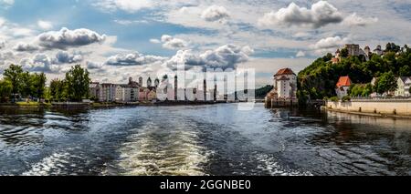 Zusammenfluss von Donau, Inn und Ilz in Passau Stockfoto