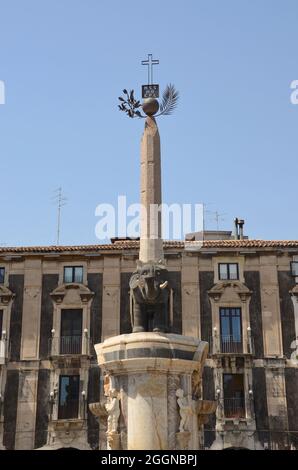 Elefantenstatue in Catania, Sizilien im Sommer 2021. Stockfoto