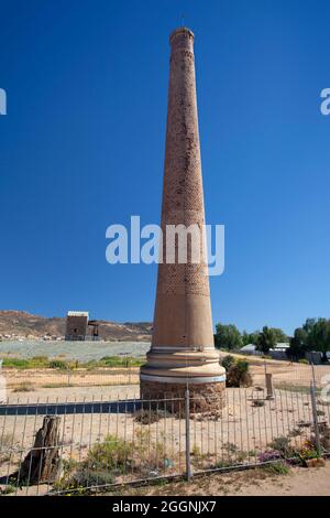 Historische Kupfermine Smokestack im Jahr 1880 gebaut, okiep, Namaqualand Südafrika Stockfoto