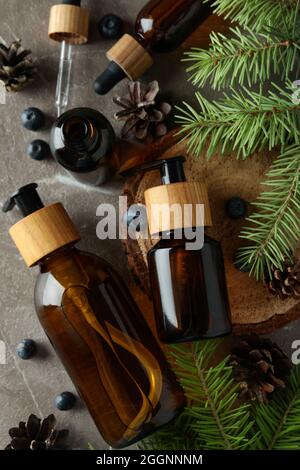 Natürliche Spa-Kosmetik auf grauem strukturiertem Tisch Stockfoto