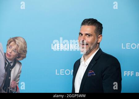 Richard Horatio Rick Kavanian bei der Premiere des Kinofilms Beckenrand Sherifff am 1. September 2021 im Münchner Arri Kino. * Richard Horatio Rick Kavanian bei der Premiere des Films Beckenrand Sheriff ( Pool Edge Sheriff ) am 1. September 2021 im Arri-Kino in München. (Foto: Alexander Pohl/Sipa USA) Quelle: SIPA USA/Alamy Live News Stockfoto