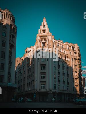 BUKAREST, RUMÄNIEN - 13. Mai 2021: Eine wunderschöne Aufnahme des Union Hotels in Bukarest Stockfoto