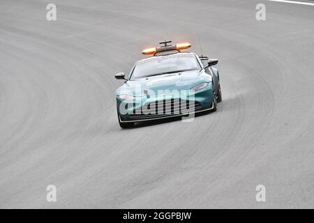 2. September 2021, Circuit Park Zandvoort, Zandvoort, FORMEL 1 HEINEKEN DUTCH GRAND PRIX 2021, auf dem Bild fährt das Safety Car über die neue Zandvoort-Rennstrecke. Stockfoto