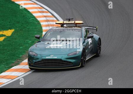2. September 2021, Circuit Park Zandvoort, Zandvoort, FORMEL 1 HEINEKEN DUTCH GRAND PRIX 2021, auf dem Bild fährt das Safety Car über die neue Zandvoort-Rennstrecke. Stockfoto