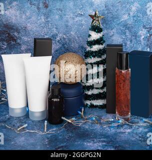 Neujahr oder weihnachtsgeschenke von Hautpflegeprodukten und Kosmetika Stockfoto