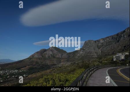 Die Anfahrt zur Tafelbergbahn in Kapstadt, Südafrika Stockfoto