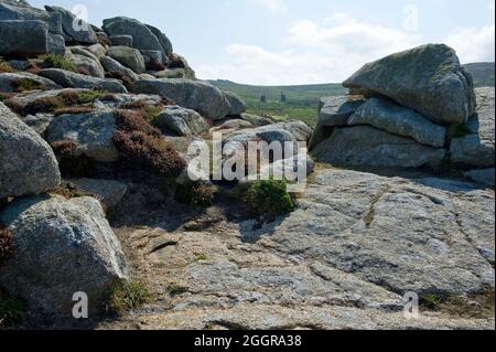 Alte Minengebäude in der Nähe von Bosigran Cliff, Cornwall, England Stockfoto