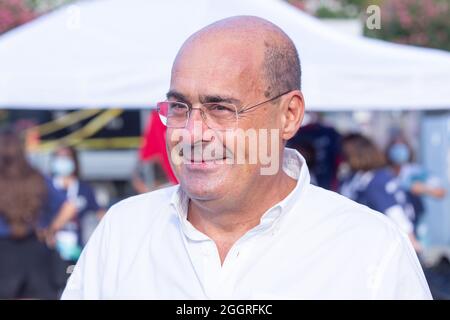 Rom, Italien. September 2021. Nicola Zingaretti, Präsident der Region Latium, während der Eröffnungsdemonstration des Wahlkampfs von Roberto Gualtieri, Kandidat für den Bürgermeister von Rom, auf der Piazza della Bocca della Verità in Rom. Die Bürgermeisterin von Barcelona, Ada Colau, und Nicola Zingaretti, Präsidentin der Region Latium, nahmen ebenfalls Teil. (Foto von Matteo Nardone/Pacific Press) Quelle: Pacific Press Media Production Corp./Alamy Live News Stockfoto