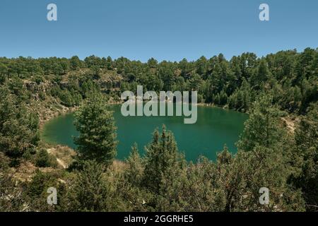 Naturdenkmal Lagunas de Cañada del Hoyo, Dolinen oder Torcas Karstherkunft in der Provinz Cuenca, Castilla la Mancha, Spanien, Europa Stockfoto