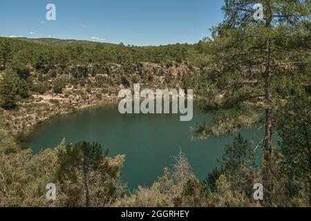 Naturdenkmal Lagunas de Cañada del Hoyo, Dolinen oder Torcas Karstherkunft in der Provinz Cuenca, Castilla la Mancha, Spanien, Europa Stockfoto