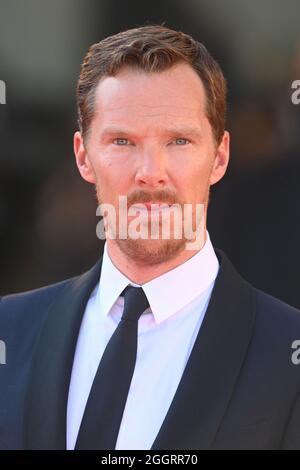 Venedig, Italien. September 2021. Der englische Schauspieler Benedict Cumberbatch nimmt am 3. September 2021 an der Vorführung von „The Power of the Dog“ während des 78. Internationalen Filmfestivals in Venedig, Italien, Teil. Foto von Paul Treadway/ Credit: UPI/Alamy Live News Stockfoto