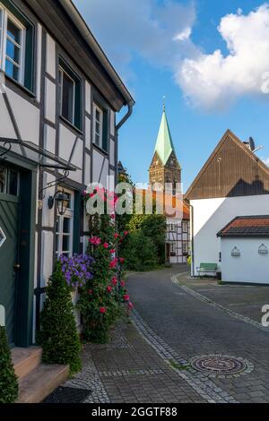 Altes Dorf Westerholt, denkmalgeschützter Stadtteil Herten Westerholt, über 60 alte, gut renovierte Fachwerkhäuser bilden ein historisches Dorfzentrum, Hert Stockfoto