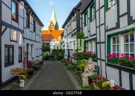 Altes Dorf Westerholt, denkmalgeschützter Stadtteil Herten Westerholt, über 60 alte, gut renovierte Fachwerkhäuser bilden ein historisches Dorfzentrum, Hert Stockfoto