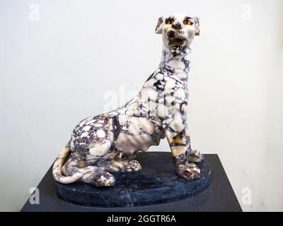 Panther Statuette aus Marmor Pavonazzo (Marmor Pavonazzetto) - Archäologisches Nationalmuseum von Neapel, Italien Stockfoto