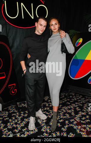 Potsdam, Deutschland. September 2021. Elena Carriere und Freund Bjarki kommen bei der UNO an und spielen für eine Wohltätigkeitsveranstaltung im Soho House. Quelle: Gerald Matzka/dpa/Alamy Live News Stockfoto