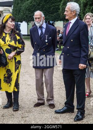 Hampton Court 3 September 2021 Prinz Michael von Kent, Mitglied der britischen Königsfamilie ‘ Er ist ein väterlicher erster Cousin von Königin Elizabeth II. , einem Enkel von König George V und Königin Mary, der den Concours of Elegance im Hampton Court Paul Quezada-Neiman/Alamy Live News besucht Stockfoto