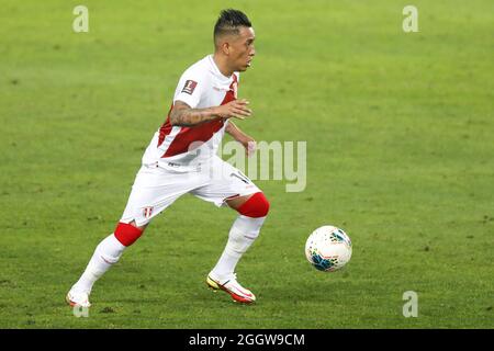 Lima, Peru. September 2021. Cueva während der Fußball-WM-Qualifikation 2022 zwischen Peru und Uruguay beim Estádio Nacional del Peru in Lima, Peru. Das Spiel endete 1-1 mit Tapia-Wertung für die Gastgeber in der 24. Minute und de Arrascaeta-Ausgleich für Uruguay in der 29. Kredit: SPP Sport Pressefoto. /Alamy Live News Stockfoto