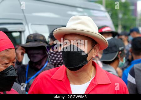 Bangkok, Thailand, 2. September 2021, Nattawut Saikua, Generalsekretär und Sprecher der Vereinten Front für Demokratie gegen Diktatur (UDD) le Stockfoto