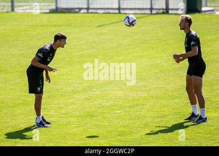 Ostrava, Tschechische Republik. September 2021. Antonin Barak aus der Tschechischen Republik, rechts, nimmt an der Trainingseinheit vor der Fußballqualifikation für das WM-Spiel 2022 Czech gegen Belgium in Ostrava, Tschechische Republik, am 3. September 2021 Teil. Kredit: Vladmir Prycek/CTK Foto/Alamy Live Nachrichten Stockfoto