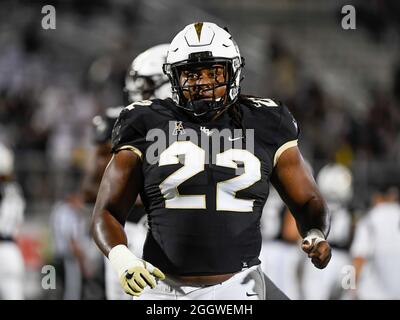 Orlando, FL, USA. September 2021. UCF Knights Defensive Lineman Kalia Davis (22) während des NCAA Fußballspiels zwischen Boise State Broncos und den UCF Knights im Bounce House in Orlando, FL. Romeo T Guzman/Cal Sport Media/Alamy Live News Stockfoto