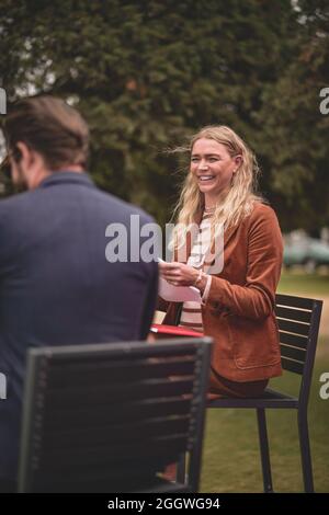 Model und Moderator Jodie Kidd tritt beim Concours of Elegance Motor Show im Hampton Court Palace, London, auf. Stockfoto