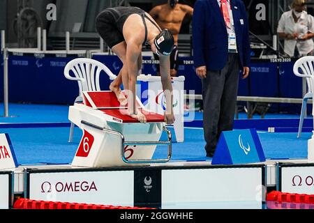 TOKIO, JAPAN - 31. AUGUST: Chantalle Zijderveld aus den Niederlanden tritt während der Olympischen Spiele 2020 in Tokio am 31. August 2021 im Tokyo Aquatics Center in Tokio, Japan, auf dem 100m-Schmetterling der Frau an (Foto: Ilse Schaffers/Orange Picles) NOCNSF Stockfoto