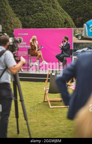 Model und Moderator Jodie Kidd tritt beim Concours of Elegance Motor Show im Hampton Court Palace, London, auf. Stockfoto