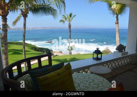 Tropische Landschaft mit Panoramablick auf Mar de Cortés im Luxusresort One&Only Palmilla in San José del Cabo, Baja California Sur Mexico. Stockfoto