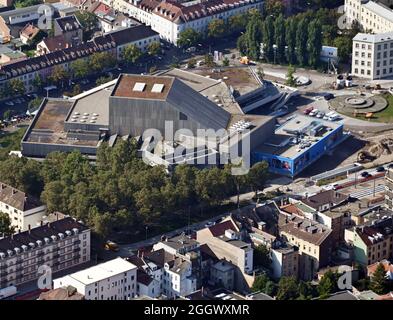 Karlsruhe, Deutschland. September 2021. Luftaufnahme (aus einem Flugzeug) Badisches Staatstheater. Quelle: Uli Deck/dpa/Alamy Live News Stockfoto