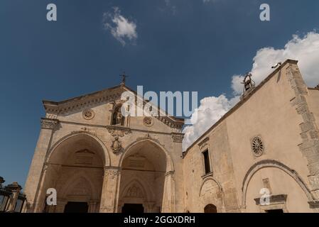 Das Heiligtum von San Michele Arcangelo befindet sich in Monte Sant'Angelo, am Gargano, in der Provinz Foggia. Es ist bekannt als Celeste Basilica, Be Stockfoto