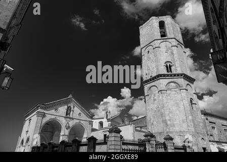 Das Heiligtum von San Michele Arcangelo befindet sich in Monte Sant'Angelo, am Gargano, in der Provinz Foggia. Es ist bekannt als Celeste Basilica, Be Stockfoto