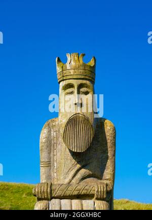 Große Holzskulptur von Lewis Chessman am Ardroil Beach, Uig Sands, Isle of Lewis, Äußere Hebriden, Schottland, VEREINIGTES KÖNIGREICH Stockfoto