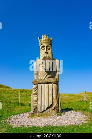 Große Holzskulptur von Lewis Chessman am Ardroil Beach, Uig Sands, Isle of Lewis, Äußere Hebriden, Schottland, VEREINIGTES KÖNIGREICH Stockfoto