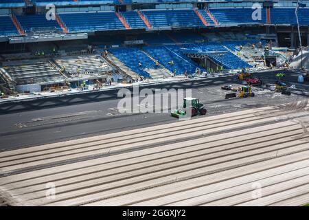 Madrid, Spanien - 03. September 2021: Inneneinrichtung von Santiago Bernabeu, Fußballstadion Real Madrid, während Renovierungsarbeiten. Stockfoto