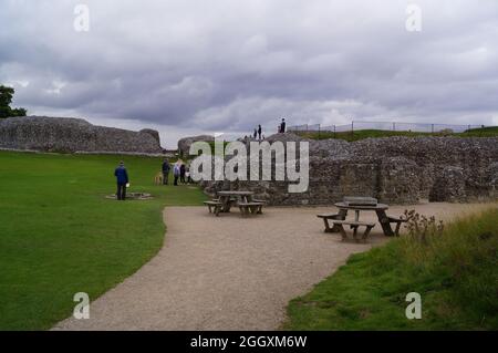 Old Sarum, Salisbury (UK): Die Ruinen der alten Mauern auf der Siedlung Stockfoto