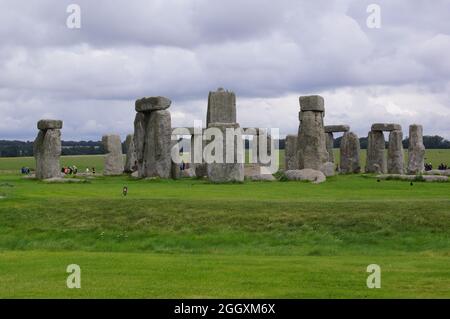 Amesbury, Wiltshire (UK): Panoramablick auf den Kreis der stehenden Steine von Stonehenge Stockfoto