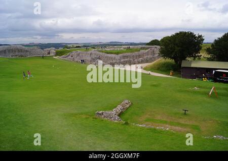 Ein Panoramablick auf die archäologische Stätte von Old Sarum in Wiltshire, England (UK) Stockfoto