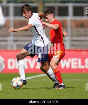 Newport, Großbritannien. 03. September 2021. Jack Wells Morgan (10) Iwan Roberts (9) im Einsatz, während Wales gegen England U18, Endstand 1-1 Credit:, Graham Glendinning,/ Alamy Live News Stockfoto