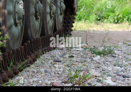 Alte verlassene gepanzerte Fahrzeuge des zweiten Weltkrieges Stockfoto