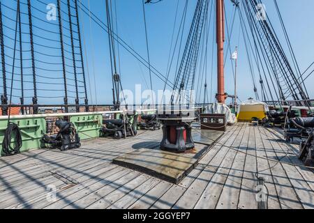 Dies ist das Takelieren der Schiffe des Hochschiffs der britischen Royal Navy Frigate Trincomalee aus der viktorianischen Zeit von 1817 im Naval Museum in Hartlepool Stockfoto