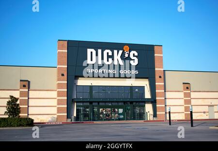 Humble, Texas USA 08-22-2019: Dick's Sporting Goods Store in Humble, TX. Gegründet 1948 in Pennsylvania. Stockfoto