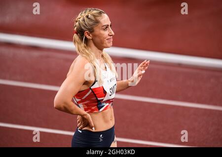 TOKIO, JAPAN. September 2021. Ali Smith aus Großbritannien tritt am Freitag, den 03. September 2021 in TOKIO, JAPAN, in WomenÕs 400 m - T38 R1/H1 bei den Paralympischen Spielen in Tokio 2020 im Olympiastadion an. Kredit: Taka G Wu/Alamy Live Nachrichten Stockfoto