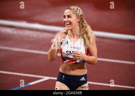 TOKIO, JAPAN. September 2021. Ali Smith aus Großbritannien tritt am Freitag, den 03. September 2021 in TOKIO, JAPAN, in WomenÕs 400 m - T38 R1/H1 bei den Paralympischen Spielen in Tokio 2020 im Olympiastadion an. Kredit: Taka G Wu/Alamy Live Nachrichten Stockfoto