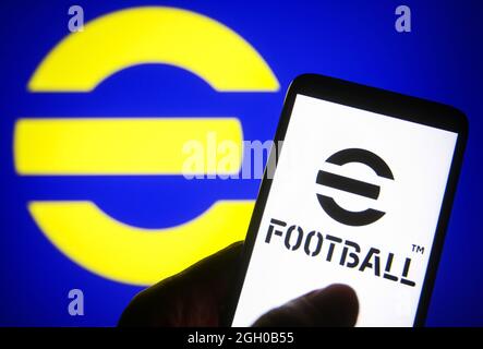 Ukraine. September 2021. In dieser Abbildung ist ein eFootball-Logo eines Fußball-Simulations-Videospiels auf einem Smartphone zu sehen. Kredit: SOPA Images Limited/Alamy Live Nachrichten Stockfoto